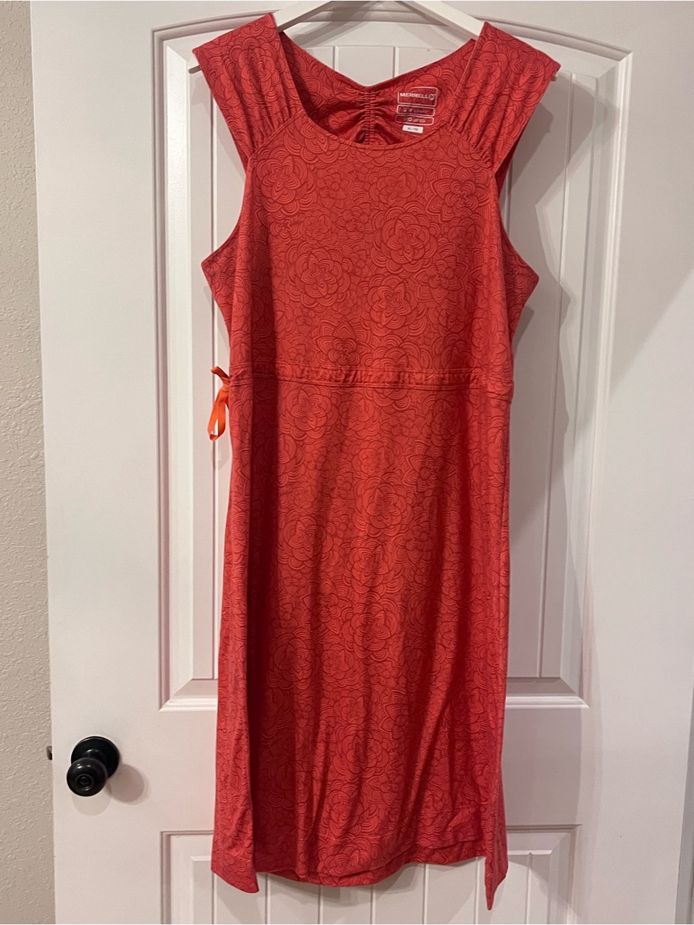 Ladies size XL- Merrell Opti-Wick  dress- coral and red floral pattern